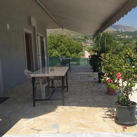 Toma's Sarandë