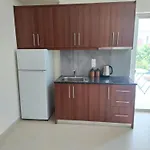 Toma's * Sarandë